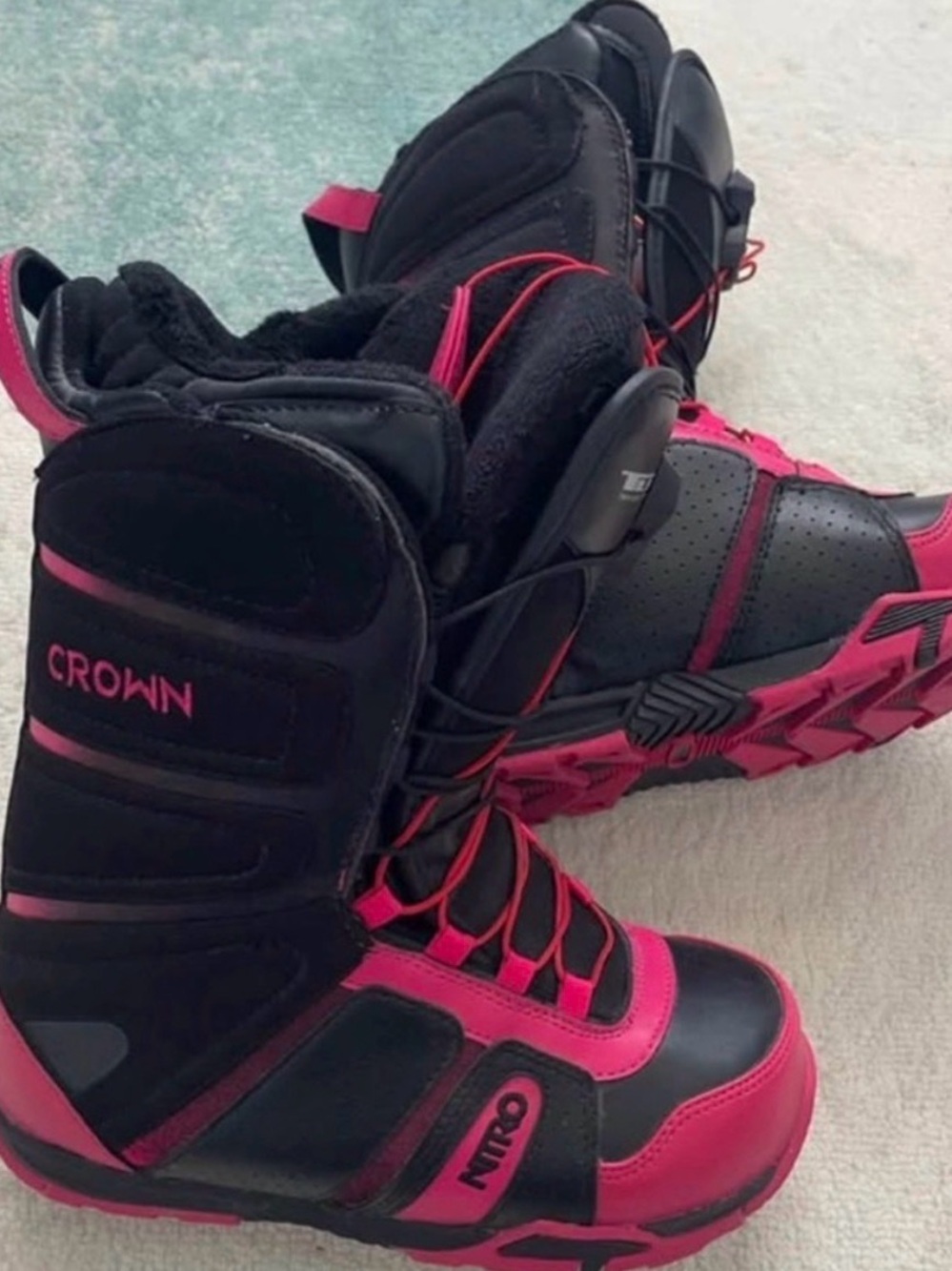 Crown TLS Nitro Women's Black and Pink Winter Snowboard Boots